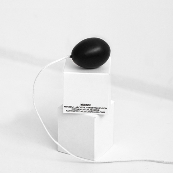 MUSEUM ARCHIVE HEN EGG CANDLE - BLACK