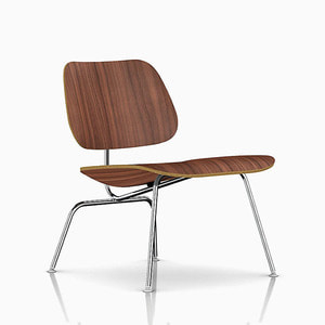 Herman Miller Eames Molded Plywood Lounge Chair (Walnut)