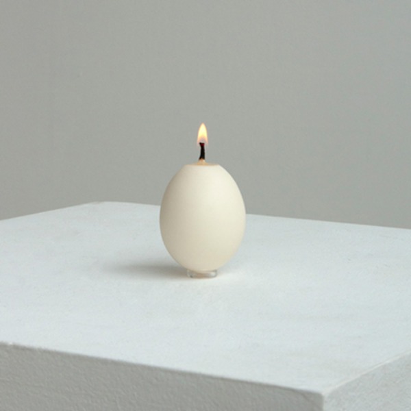 HEN EGG CANDLE - WHITE