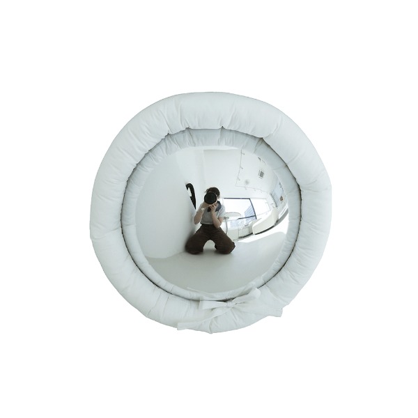 MIHOMIDU Fisheye Cushion Mirror - White